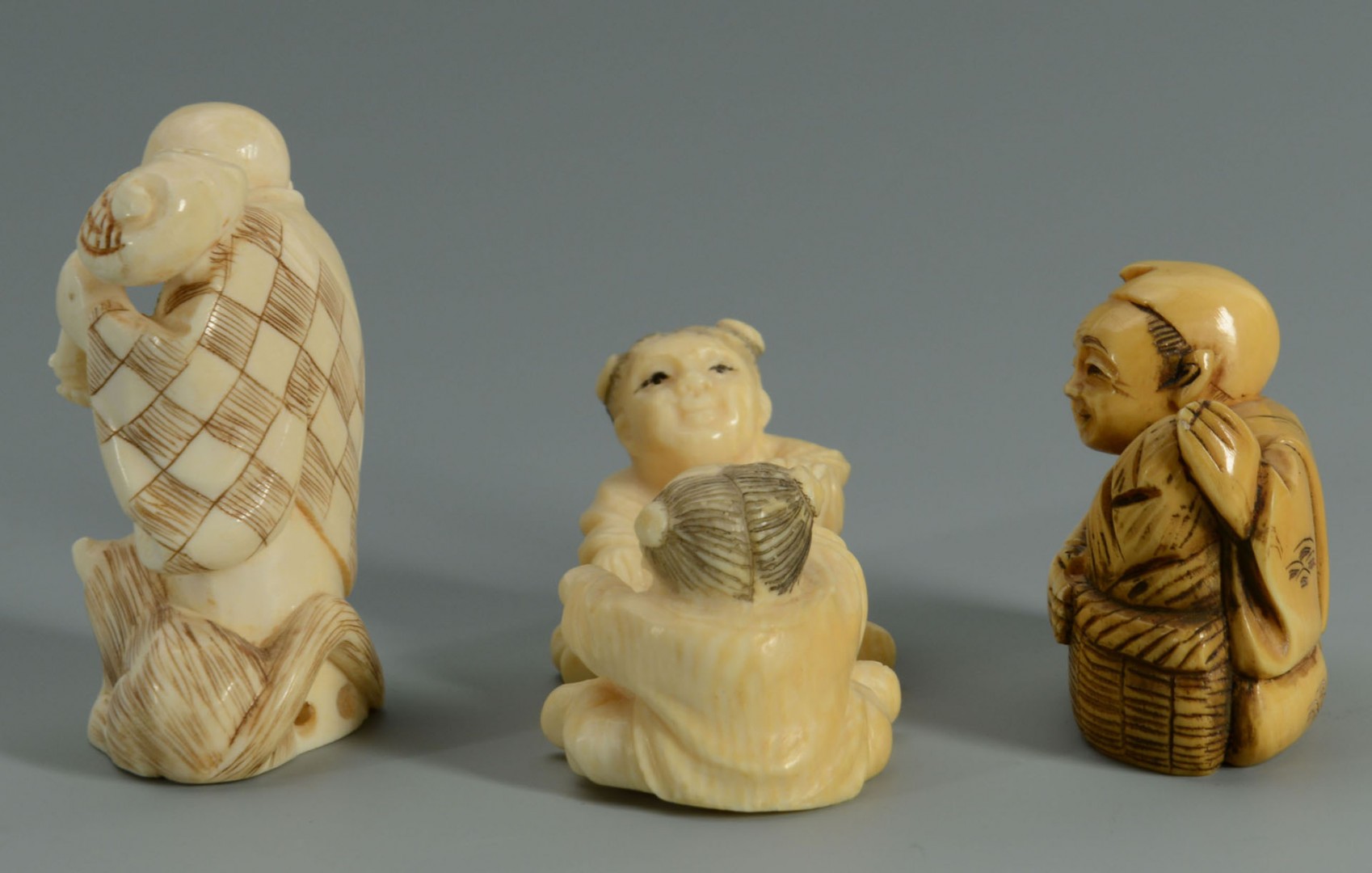 Lot 13: 8 Asian Ivory and Soapstone Items