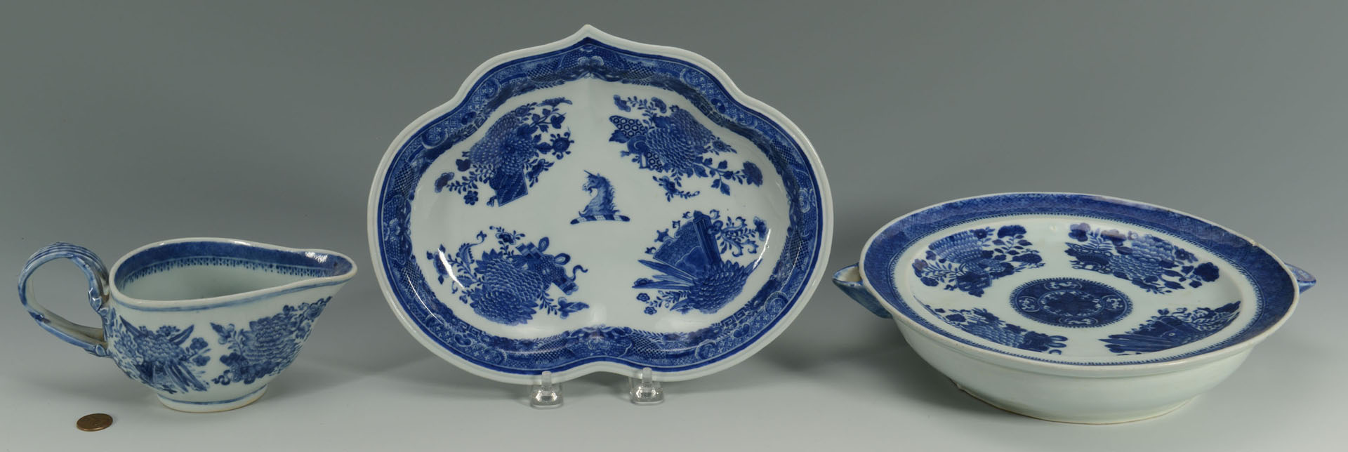 Lot 21: 3 Chinese Export Porcelain Blue Fitzhugh Items