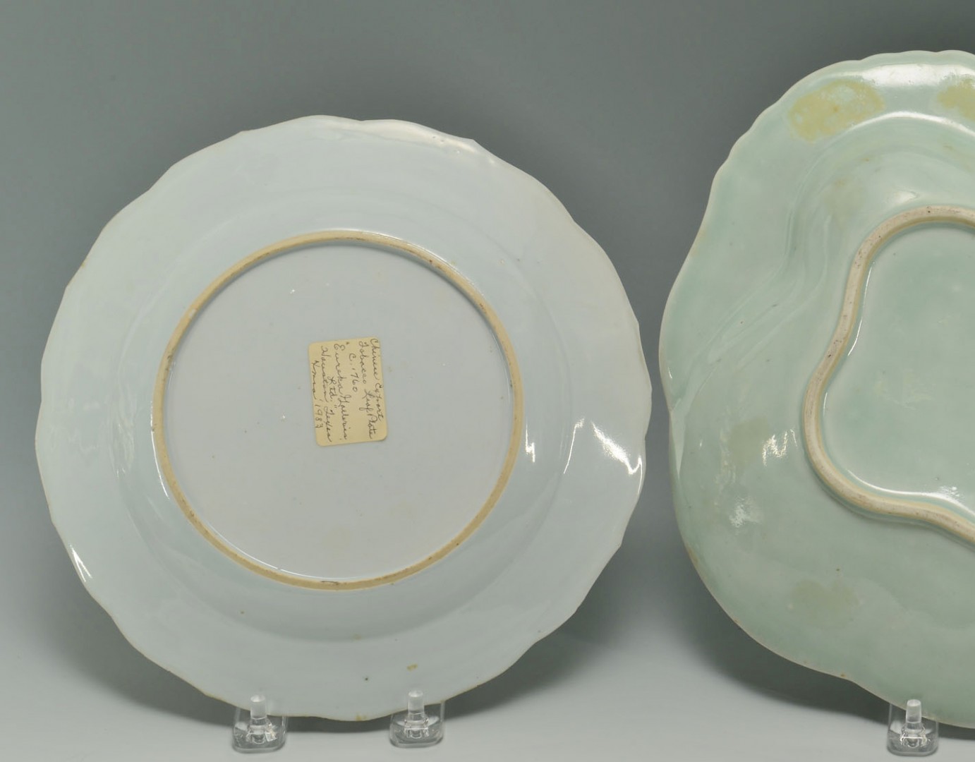 Lot 23: Grouping of 3 Chinese Porcelain Plates