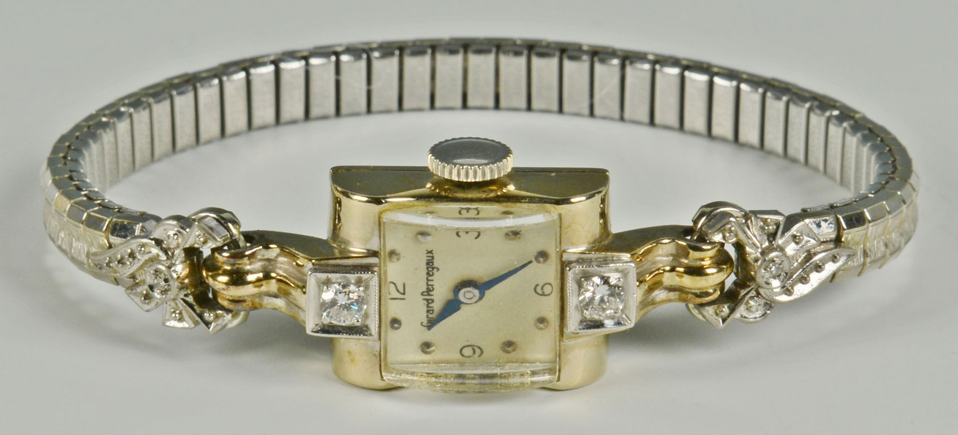 Lot 313: 4 pcs Ladies Jewelry inc. gold watches & pearls