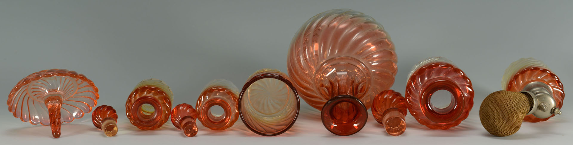 Lot 366: Lot of Baccarat Amberina Glass items, total 11