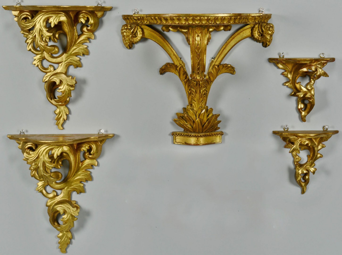 Lot 419: Grouping of 5 Gilt Sconces