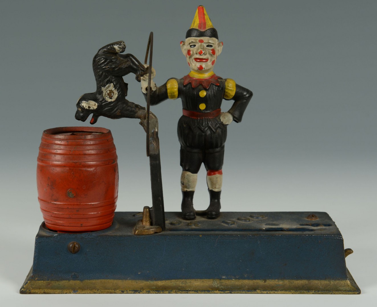 Lot 586: Hubley Trick Dog & Clown Cast Iron Bank