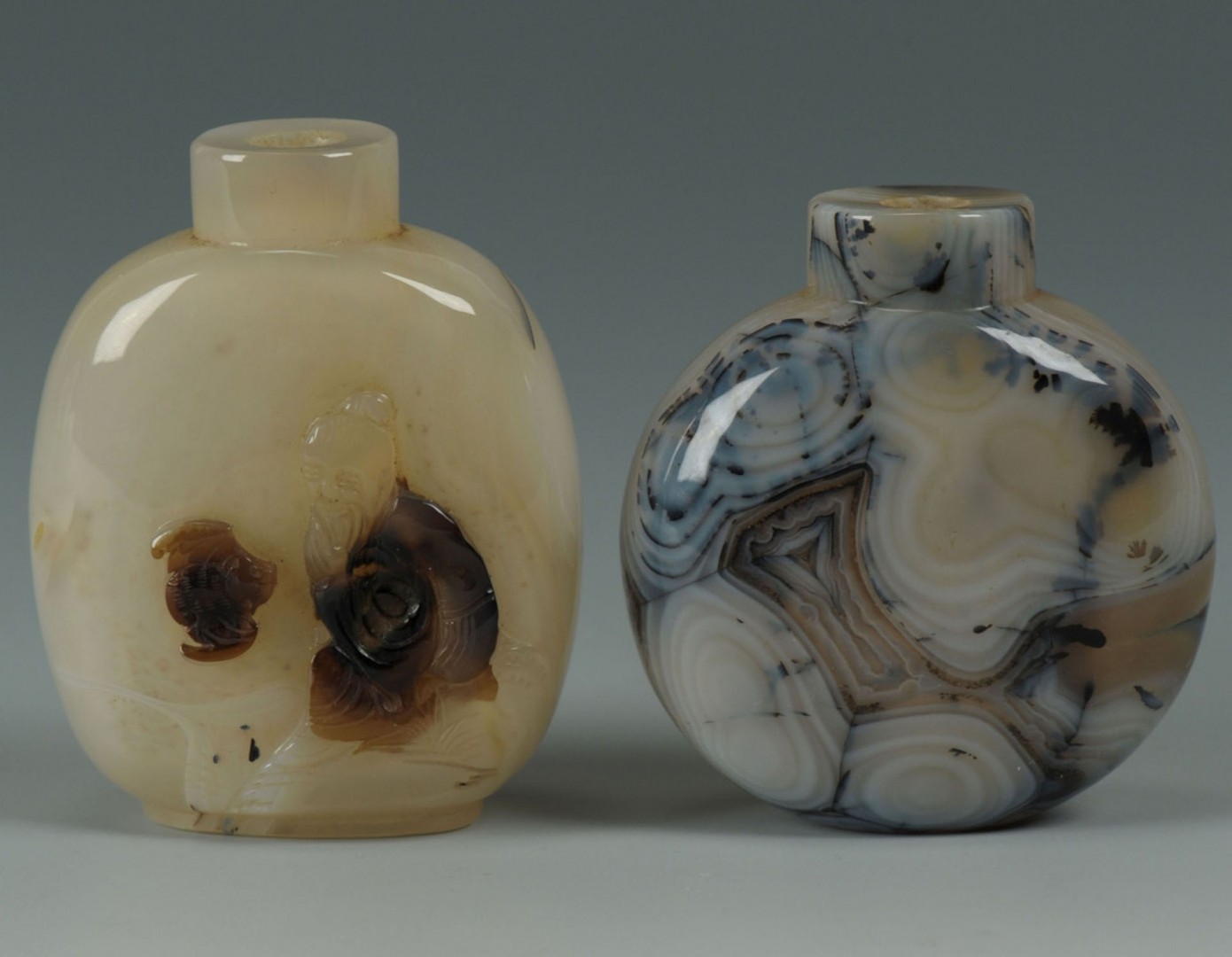 Lot 5: 3 Chinese Snuff Bottles, Jade & Agate