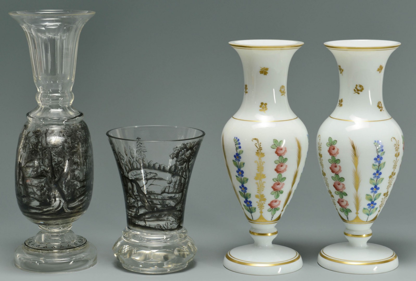 Lot 627: Grouping of 4 Glass Vases