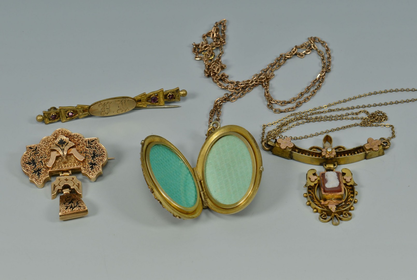 Lot 744: 11 pcs Victorian & Mourning Jewelry inc. cameos | Case Auctions