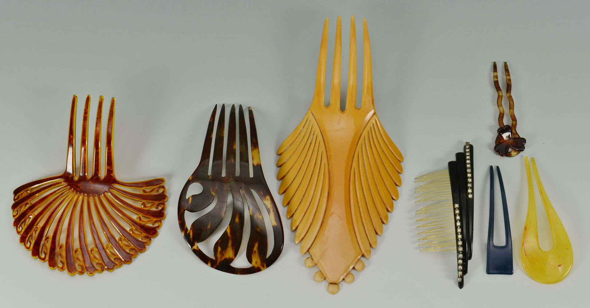 Lot 753: Hatpin and Hair Comb Collection, 33 pcs total