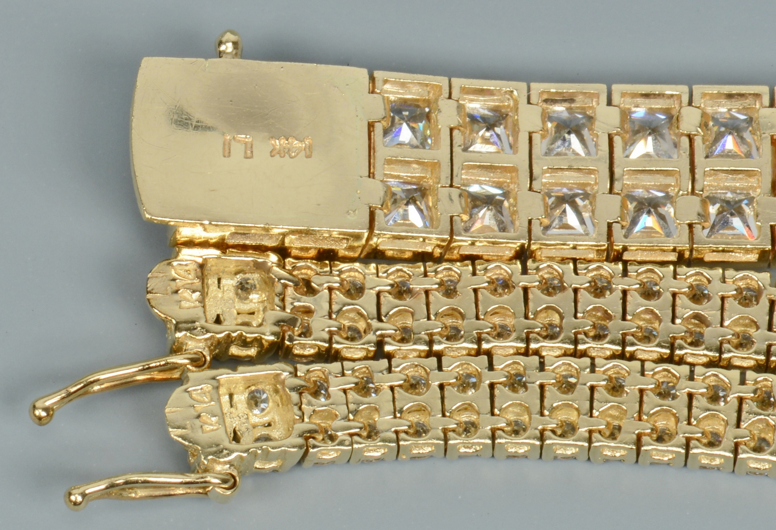 Lot 3088062: Travel Jewelry incl 14k with Synthetic Stones