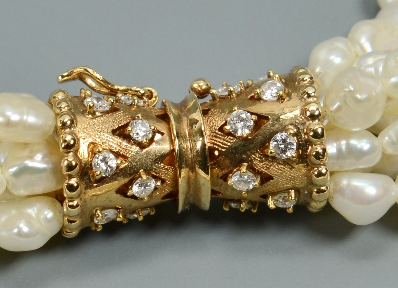 Lot 3088072: 18k Dia Freshwater Pearl Necklace/Bracelet combo