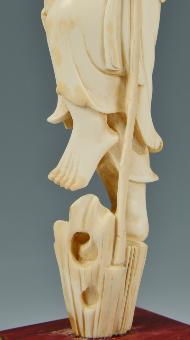 Lot 3088133: Carved Asian Ivory Fisherman Okimono