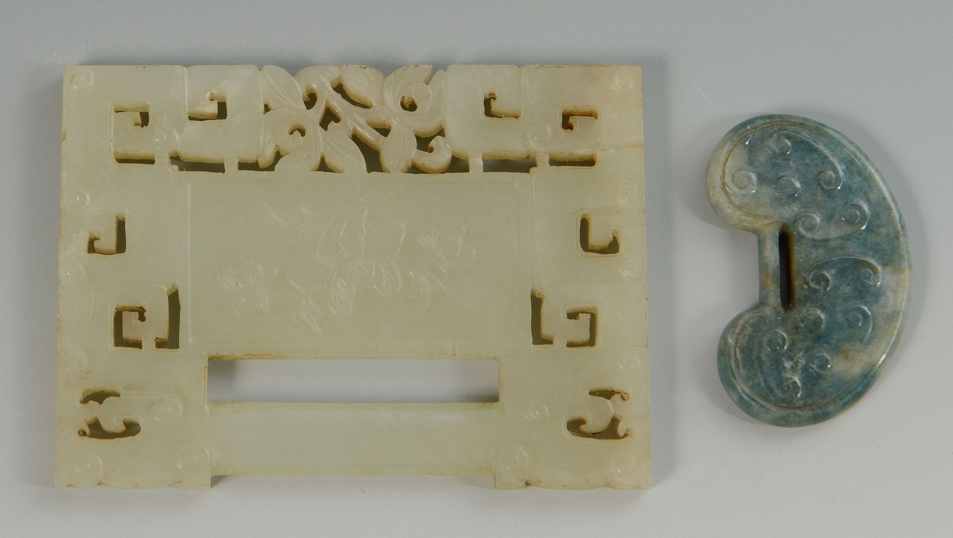 Lot 3088143: 2 Carved Chinese Jade Buckles