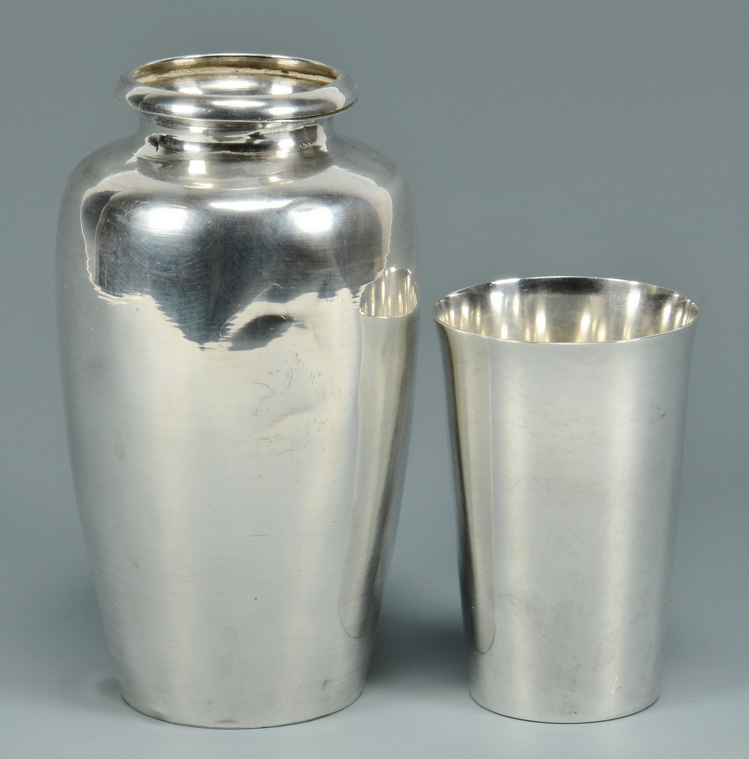 Lot 3088147: 4 pcs. Asian Silver plus Whiting beaker