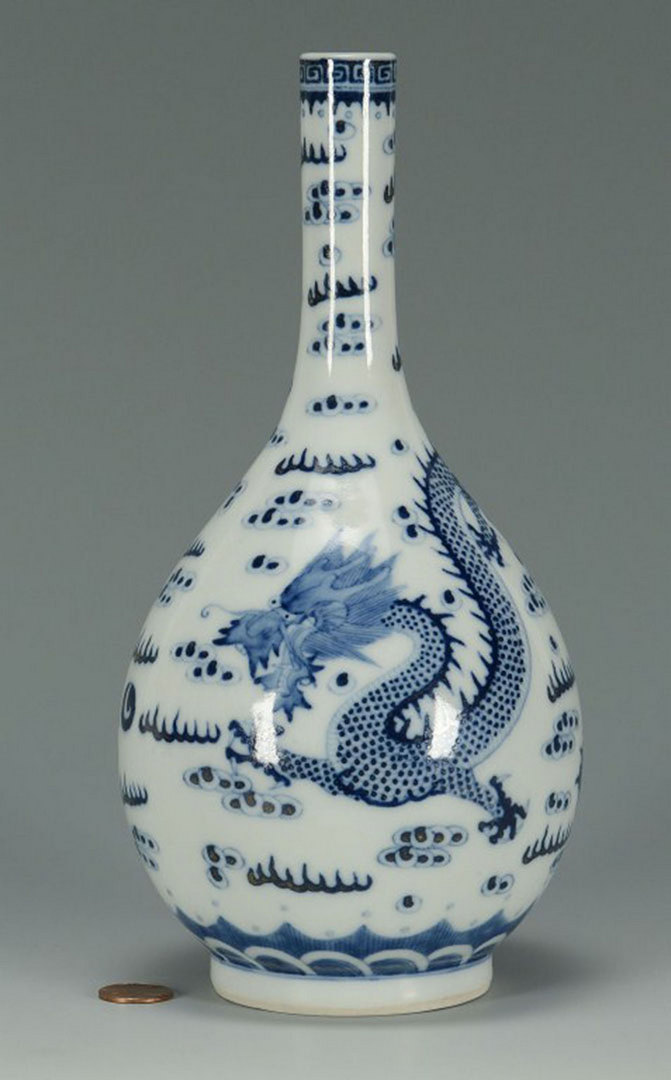 Lot 3088278: Chinese Porcelain Blue & White Bottle Vase