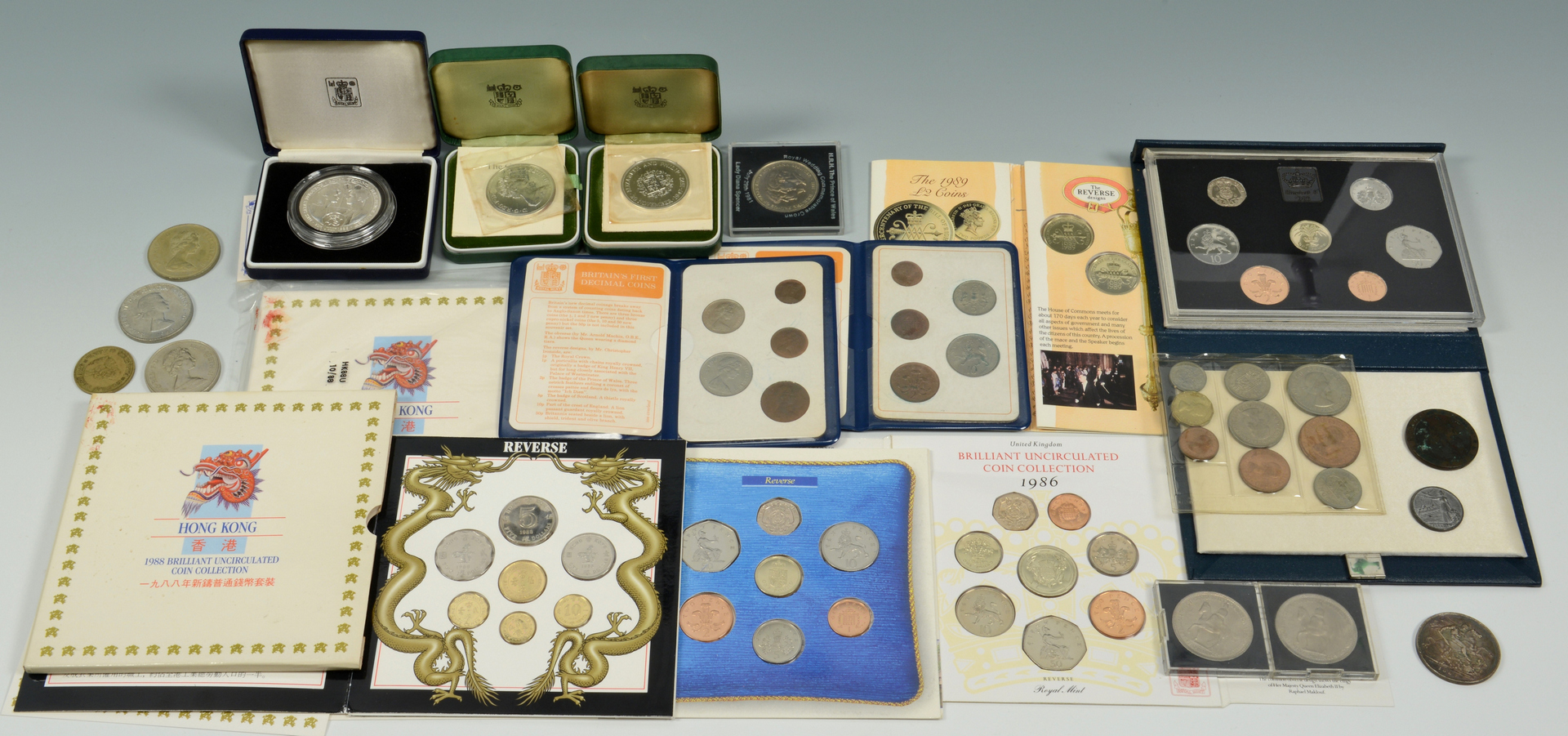 Lot 3088303: Grouping of UK Commemorative Coins & Medals