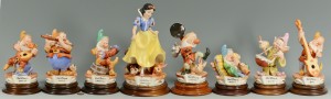 Lot 3088305: Capodimonte Snow White & the 7 Dwarfs Figures Set