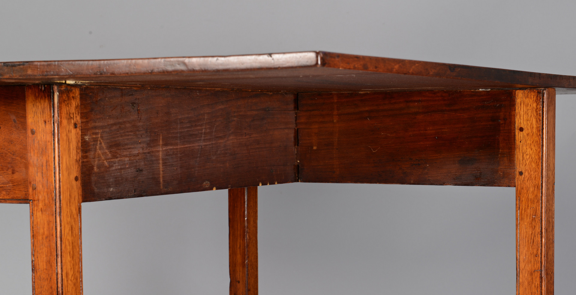Lot 286: Chippendale Drop Leaf Table, circa 1800