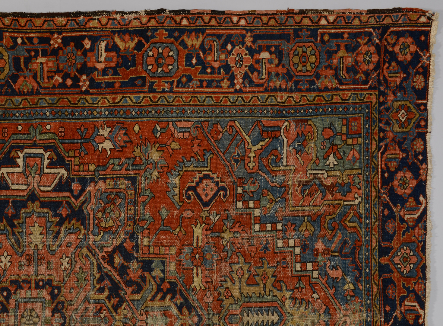 Lot 317: Antique Heriz carpet c.1920