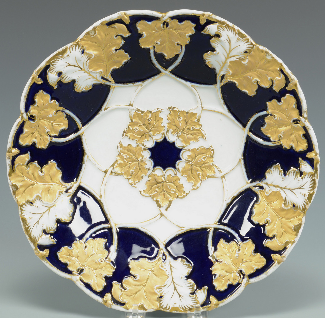 Lot 331: 3 Meissen Chargers
