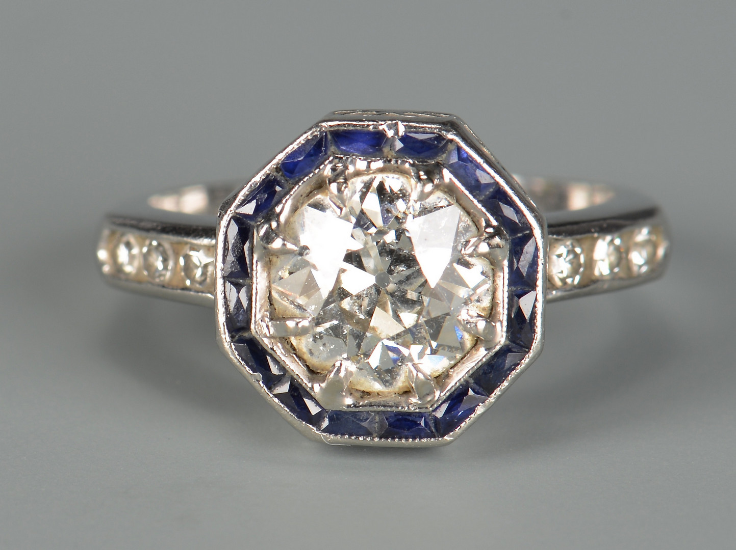 Lot 44: Art Deco 1.65 ct Diamond Ring