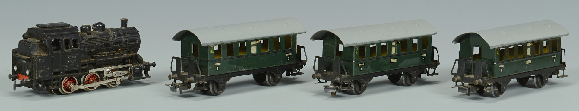 Lot 462: Boxed Train sets incl. Lionel 352E, American Flyer