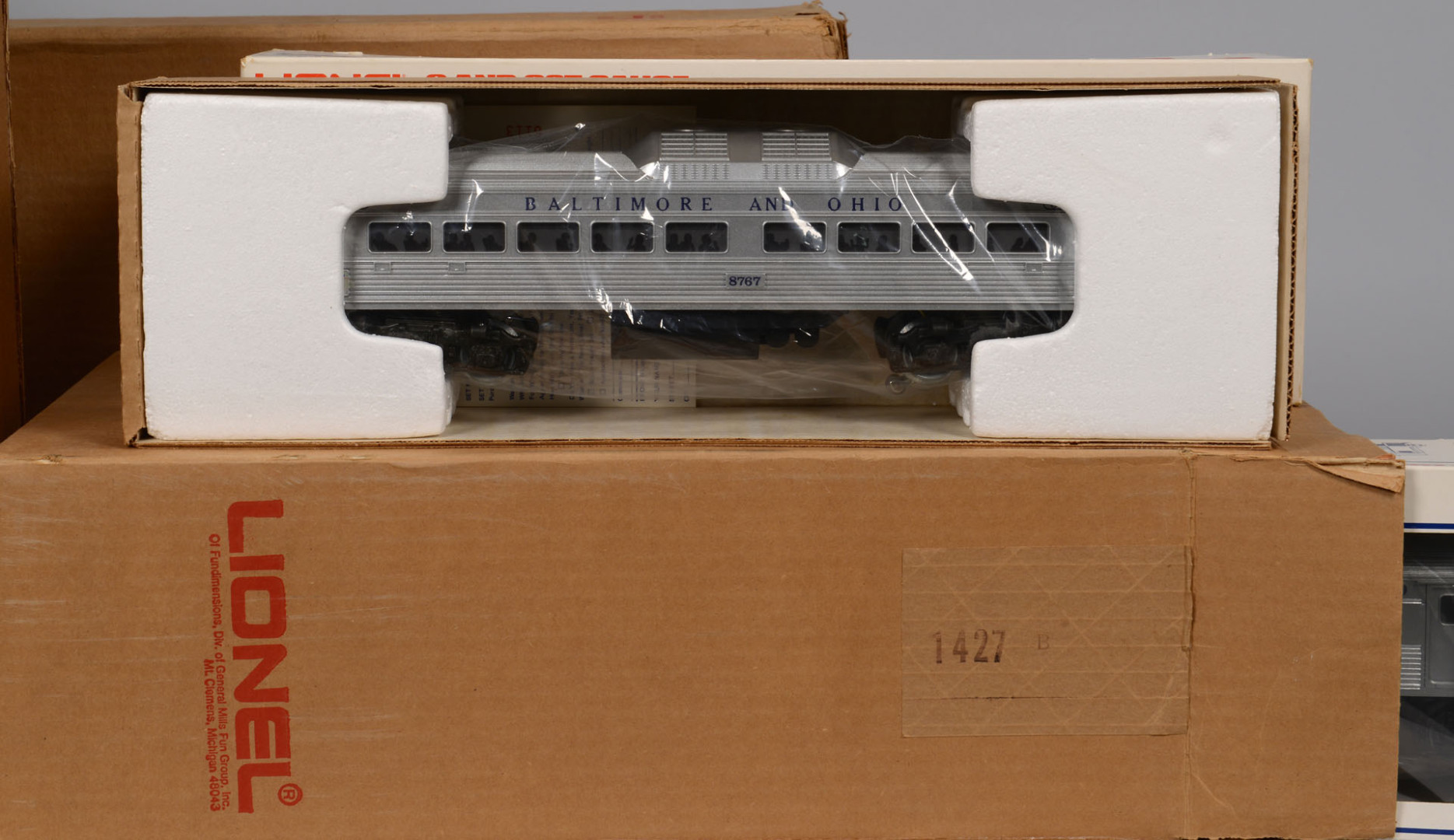 Lot 471: Lionel Boxed Grouping of Trains, O gauge
