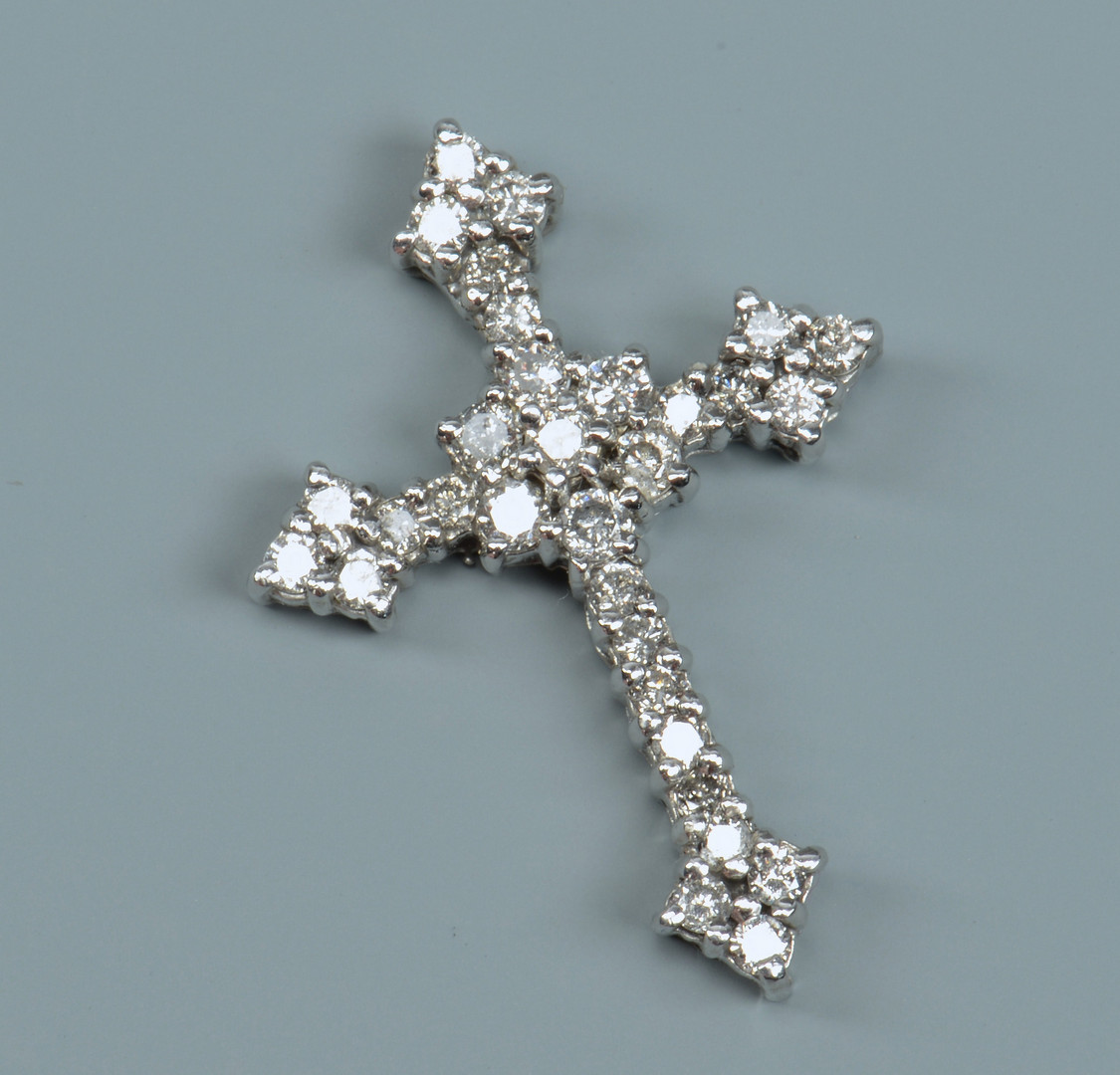 Lot 593: 2 Diamond Jewelry items