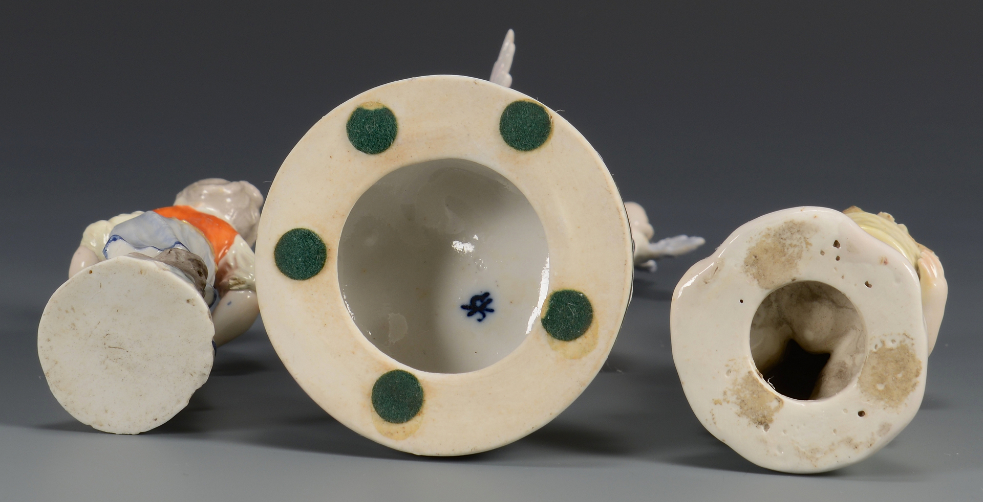 Lot 619: Group of German Porcelain, 9 pcs.