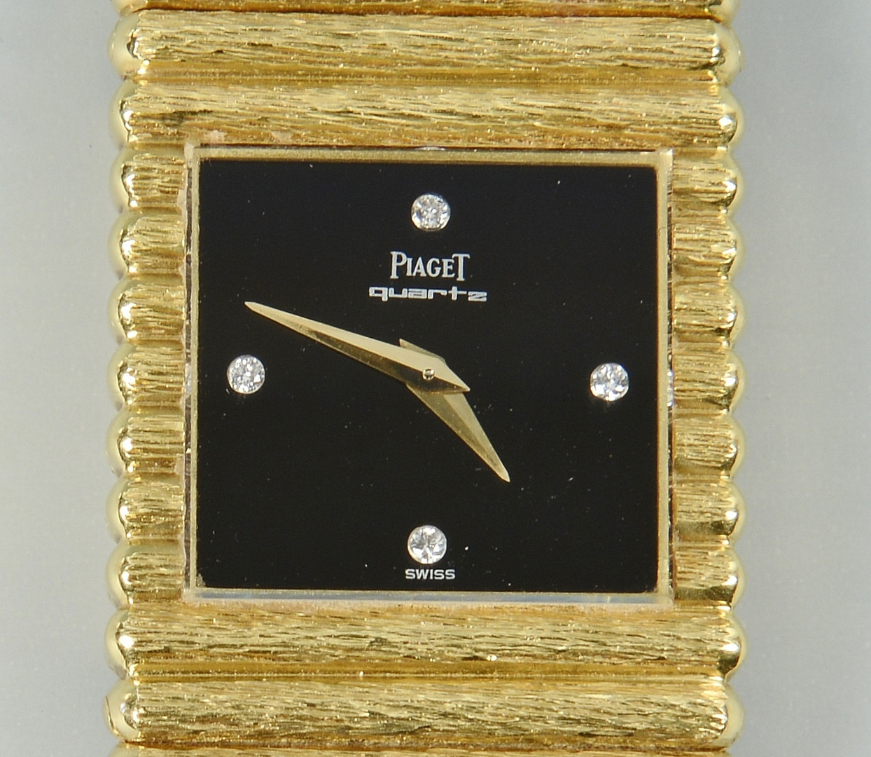 Lot 110: Men's 18k Gold Piaget Watch