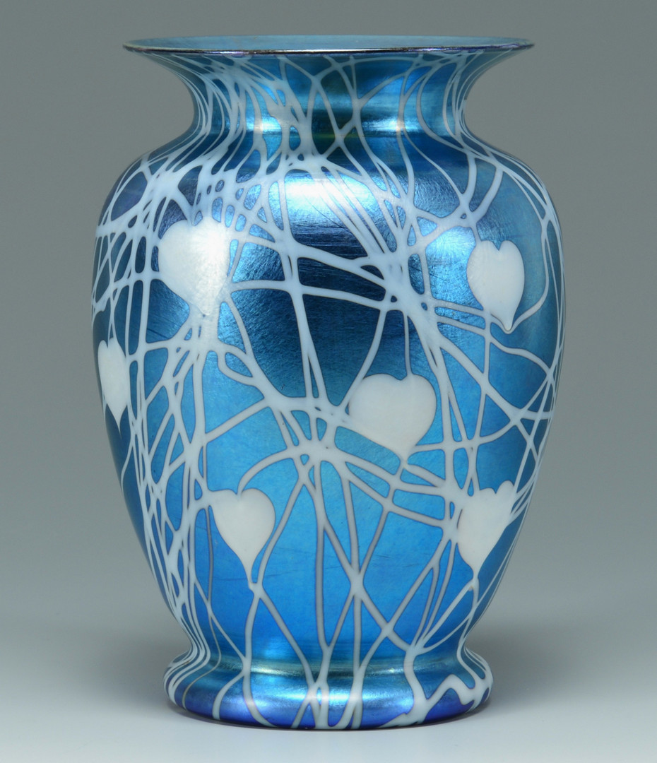 Lot 115: Durand Glass Hanging Heart Design Vase