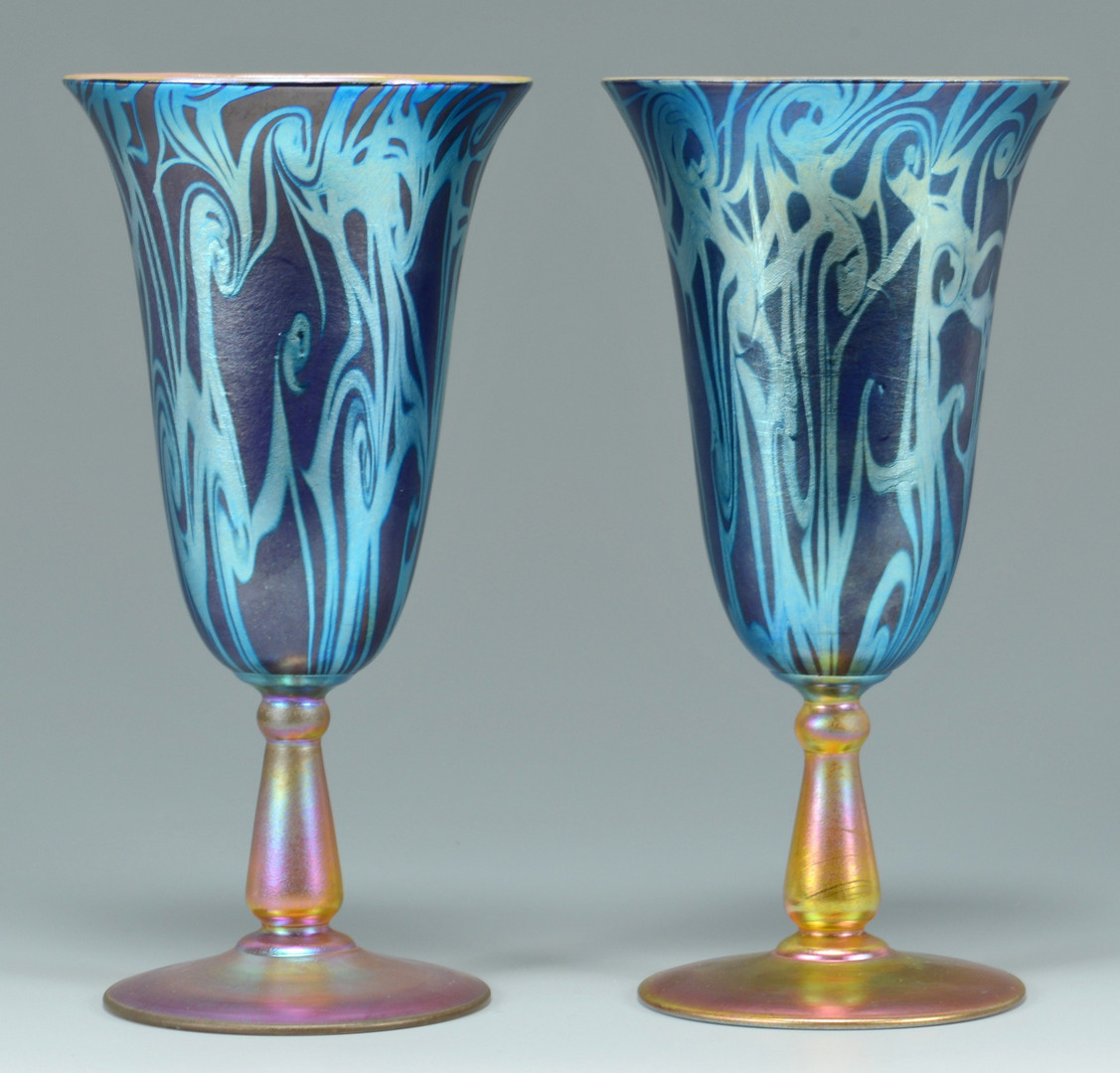 Lot 118: Pair Durand King Tut glass goblets