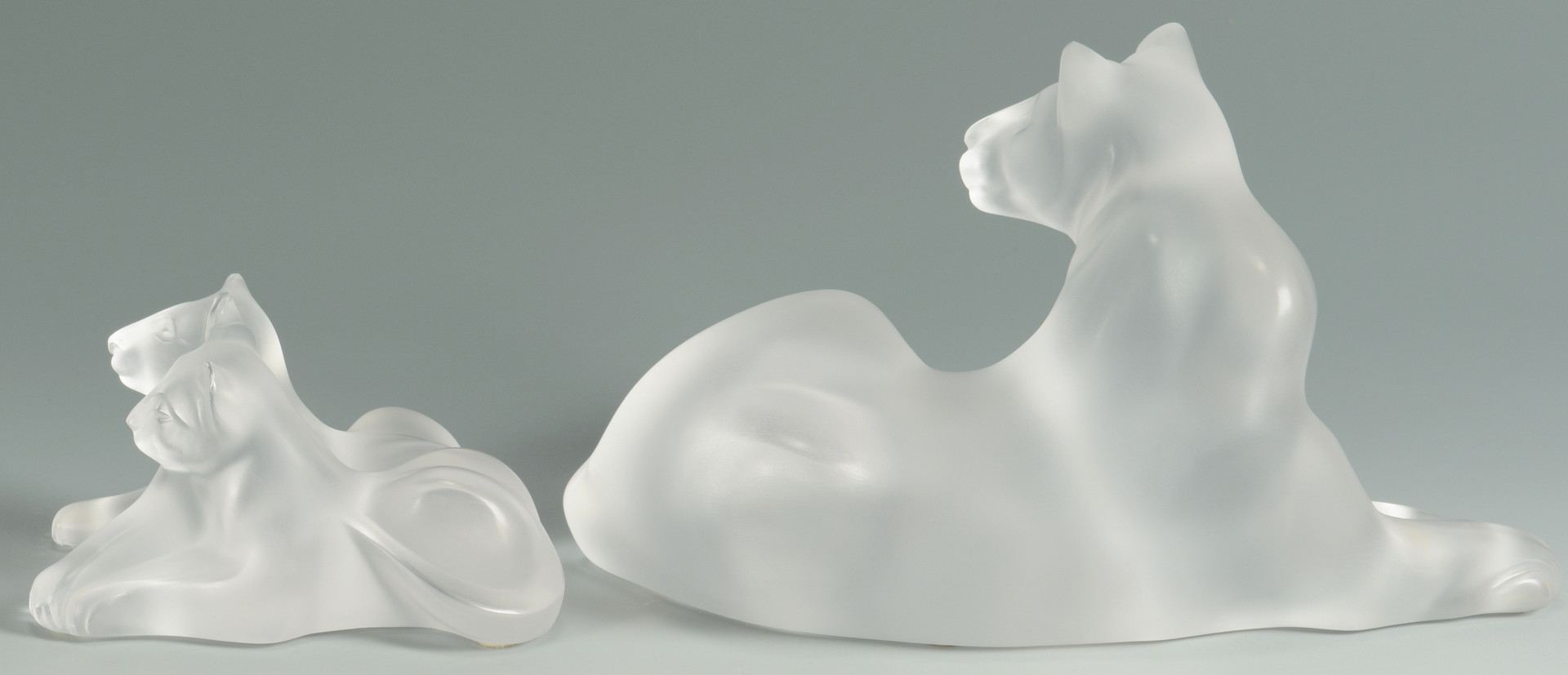 Lot 237: Lalique Crystal Figures, Lioness and Cubs