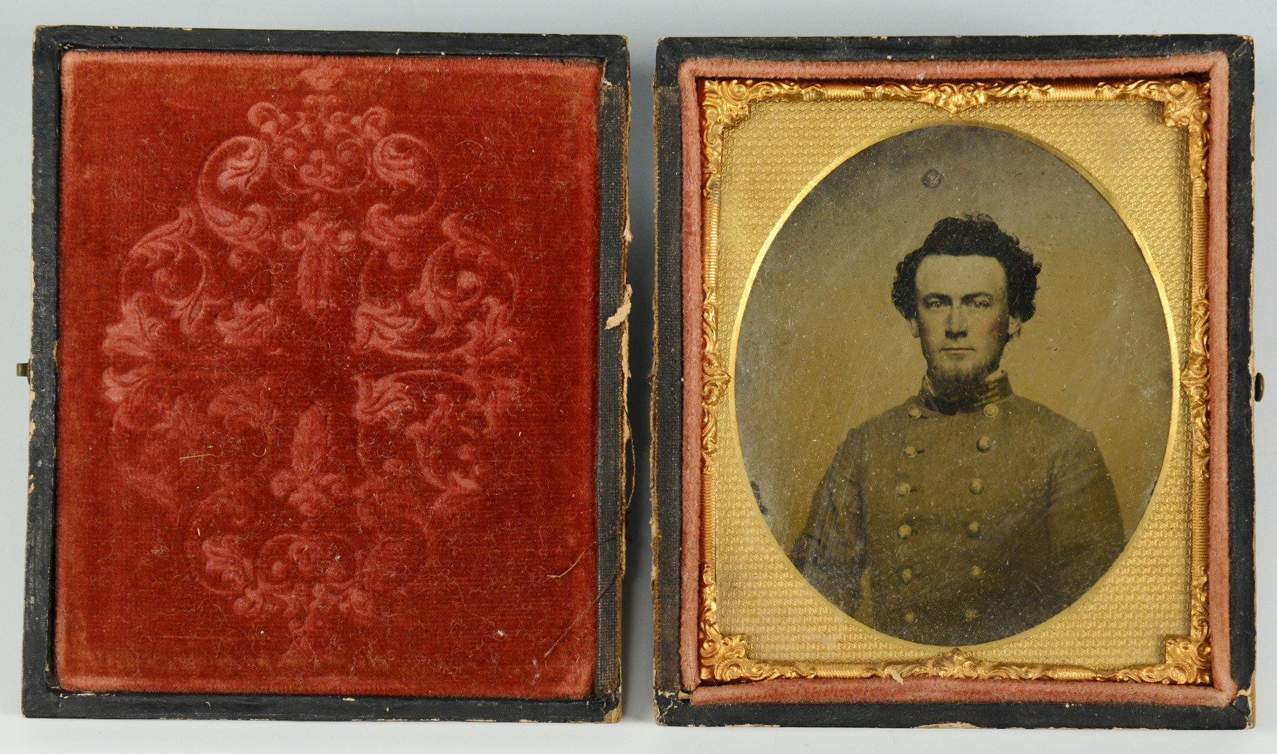 Lot 304: Civil War Tintype, Confederate Officer