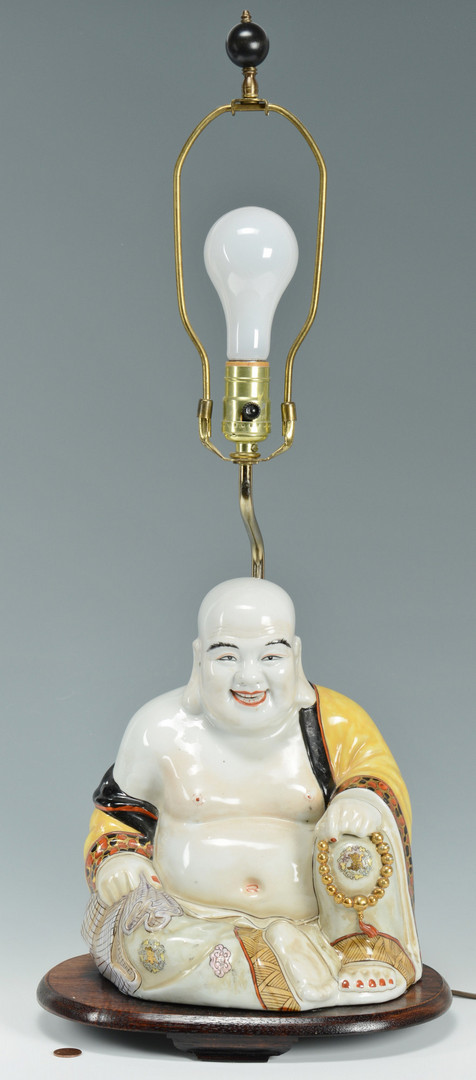 Lot 471: 2 Chinese Porcelain Lamps