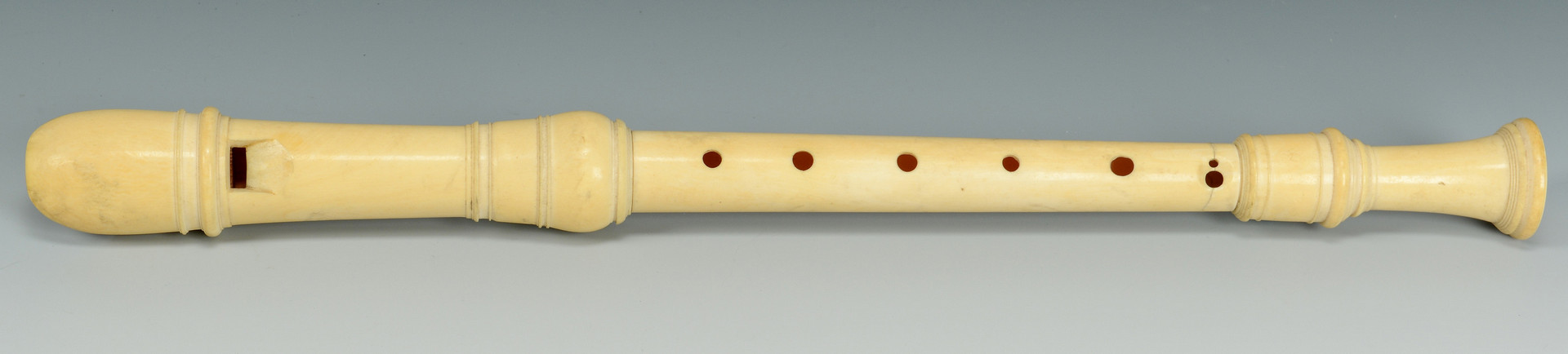 Lot 487: 5 Decorative Ivory Items