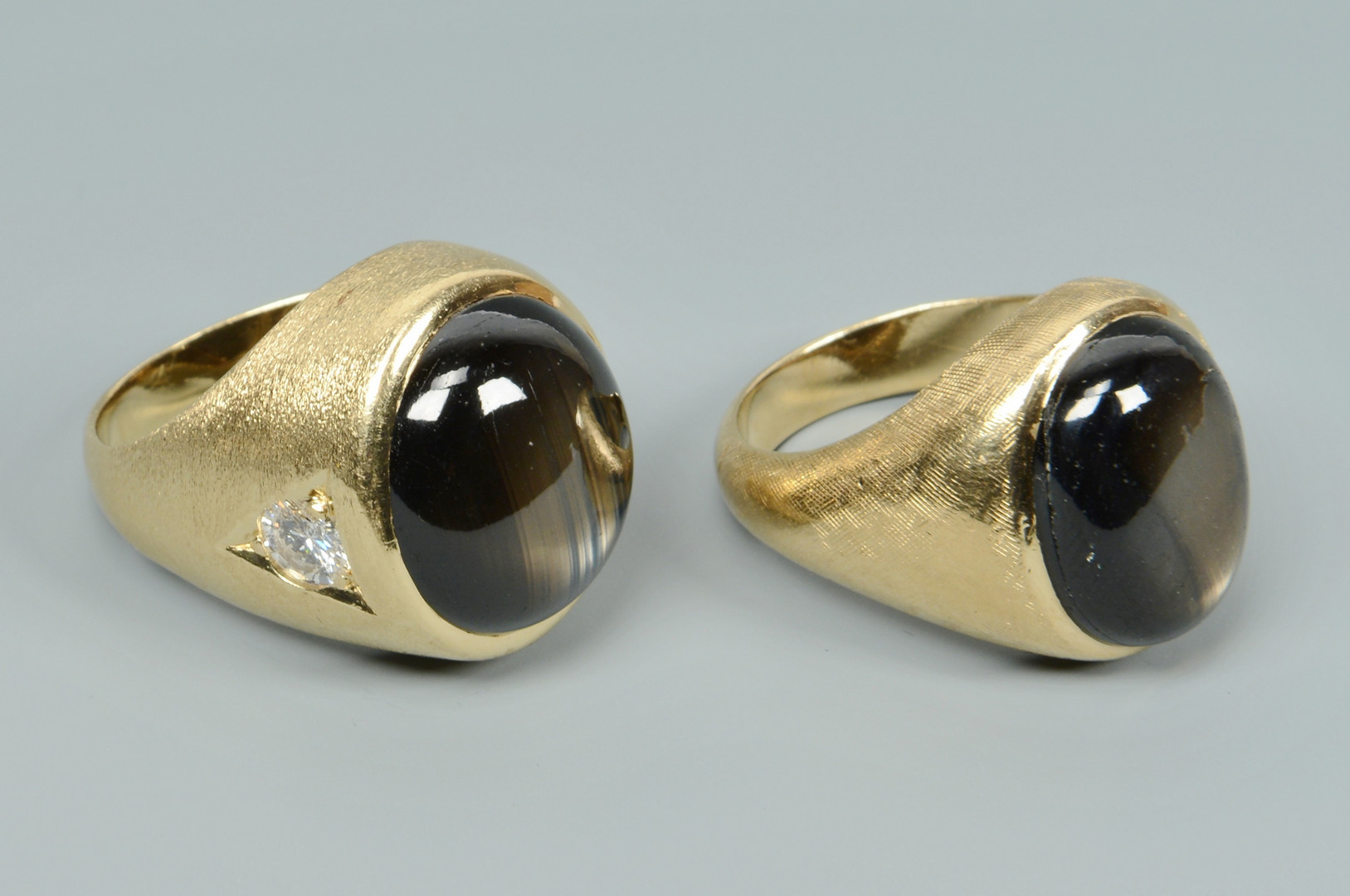 Lot 496: 2 Gents 14k Black Star Sapphire Rings