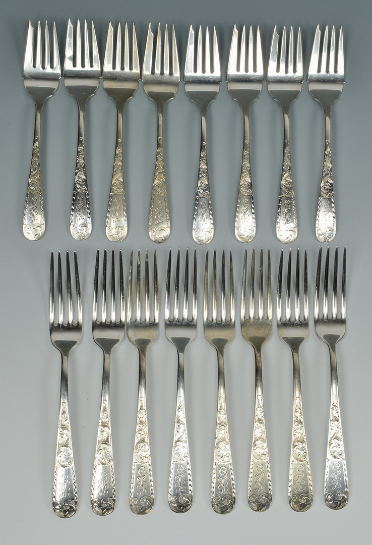 Lot 511: S. Kirk and Sons Old Maryland Flatware