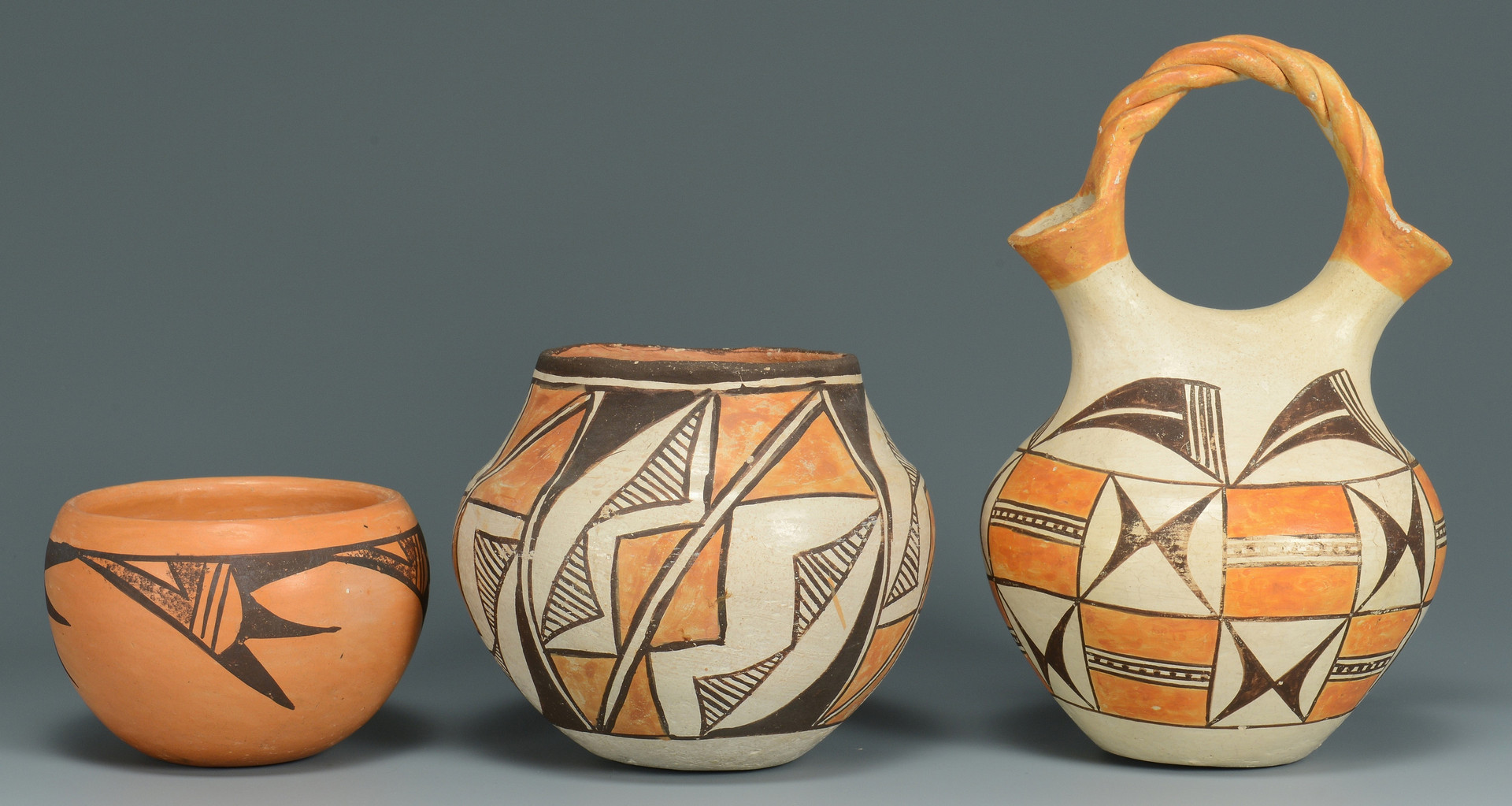 Lot 615: 5 Pueblo Pottery Items