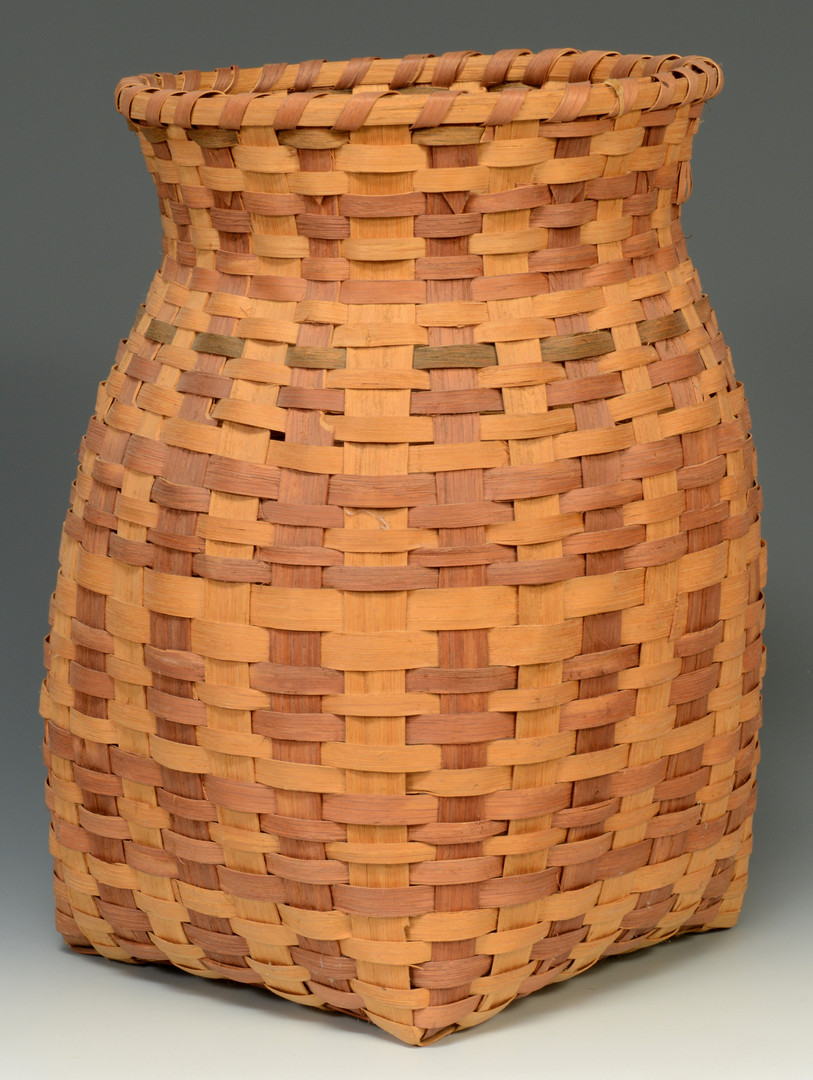 Lot 622: 3 Cherokee Baskets, 2 with tags