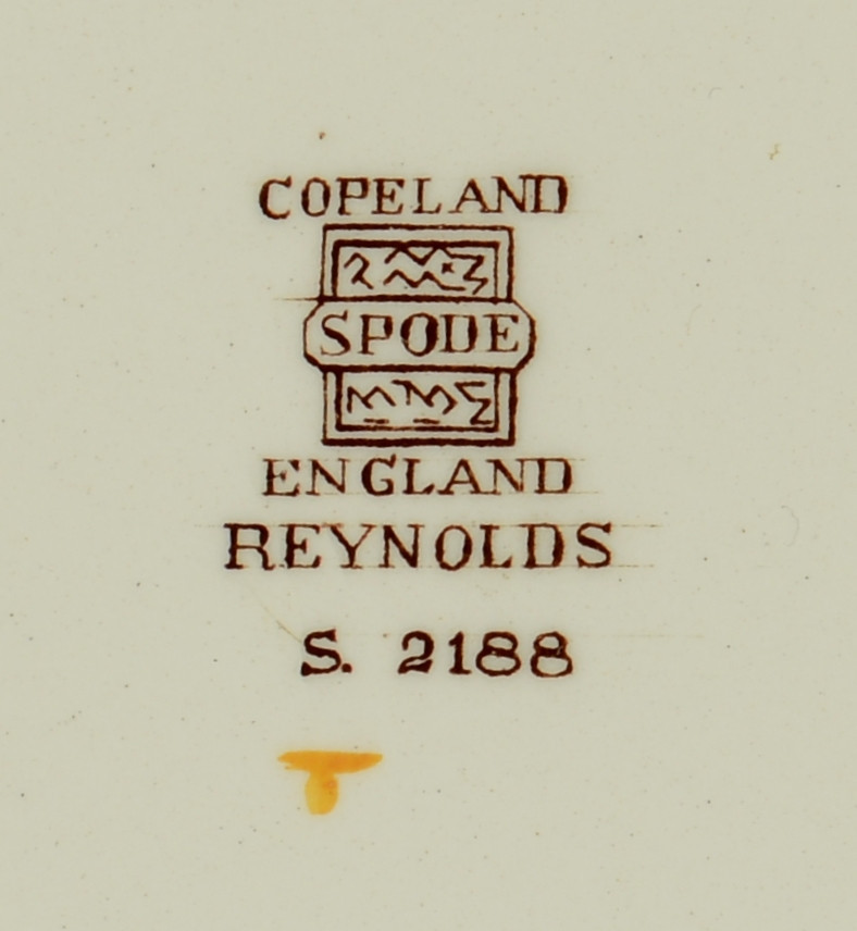 Lot 699: Copeland Spode Reynolds Serving Pieces