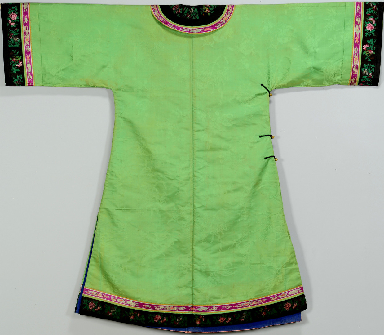 Lot 813: Chinese Green & Purple Silk Robe