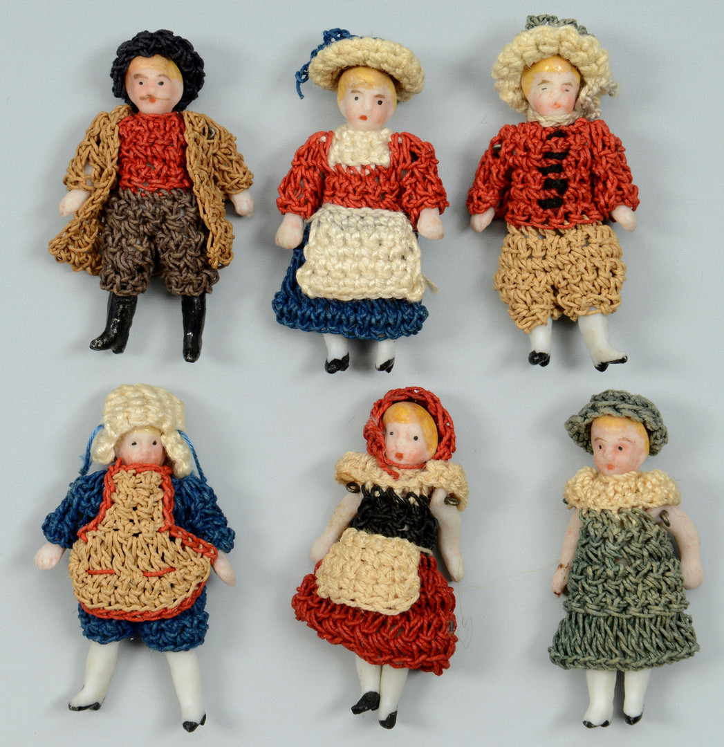 Lot 895: Collection 18 dolls, 1-1/2"-9" H