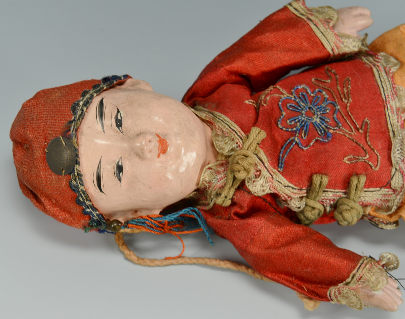 Lot 904: Grouping of 4 Chinese Dolls