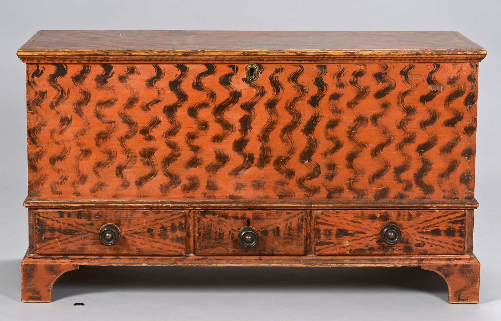 Lot 280: American Smoke Decorated Blanket Chest