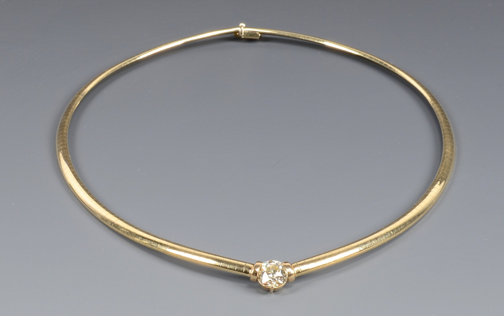 Lot 390: 14k 2.35 ct OMC diamond necklace