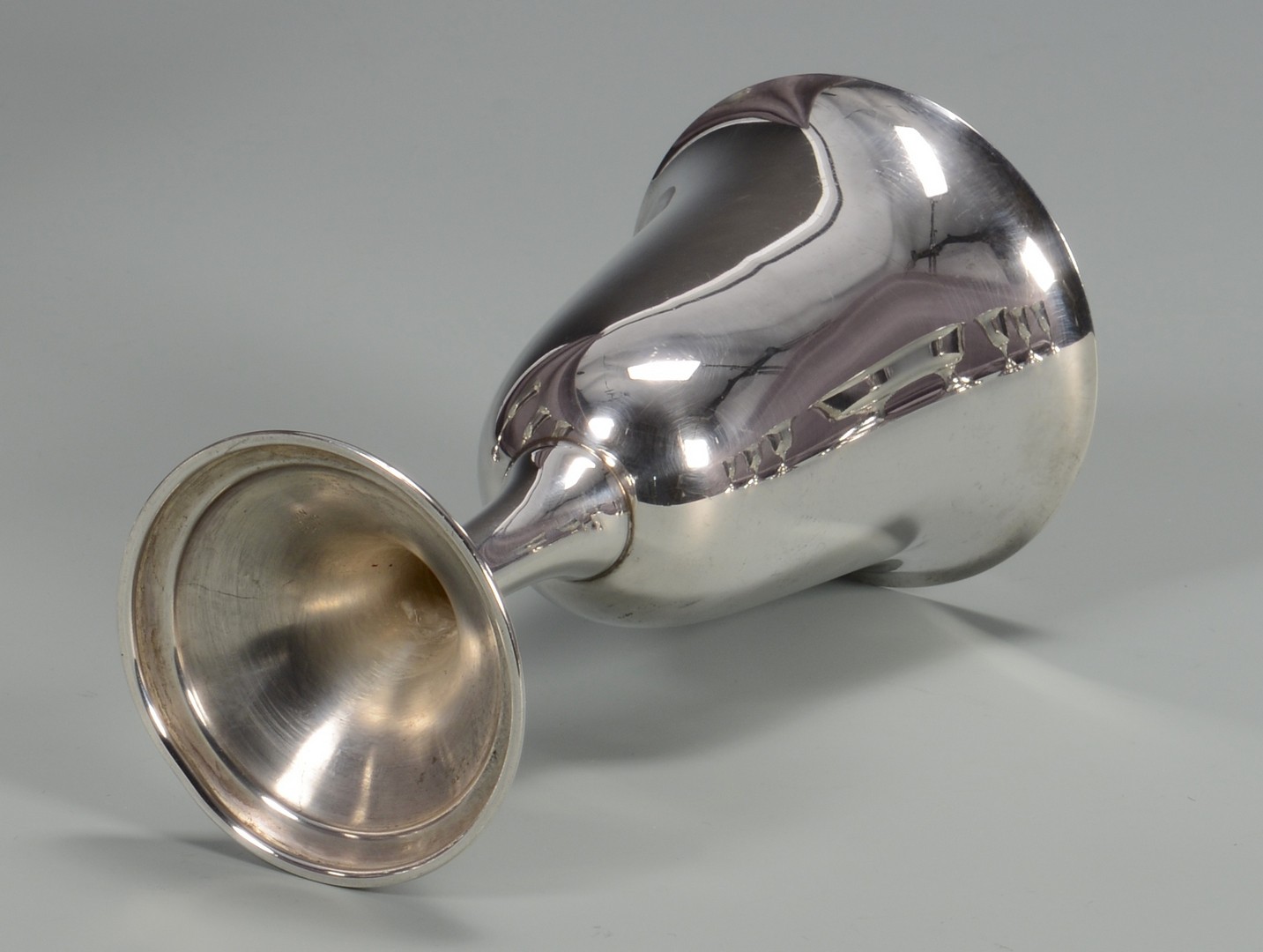 Lot 441: 8 Sterling Silver Goblets