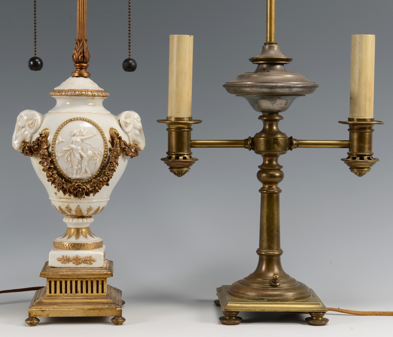 Lot 449: Grouping of 4 Table Lamps