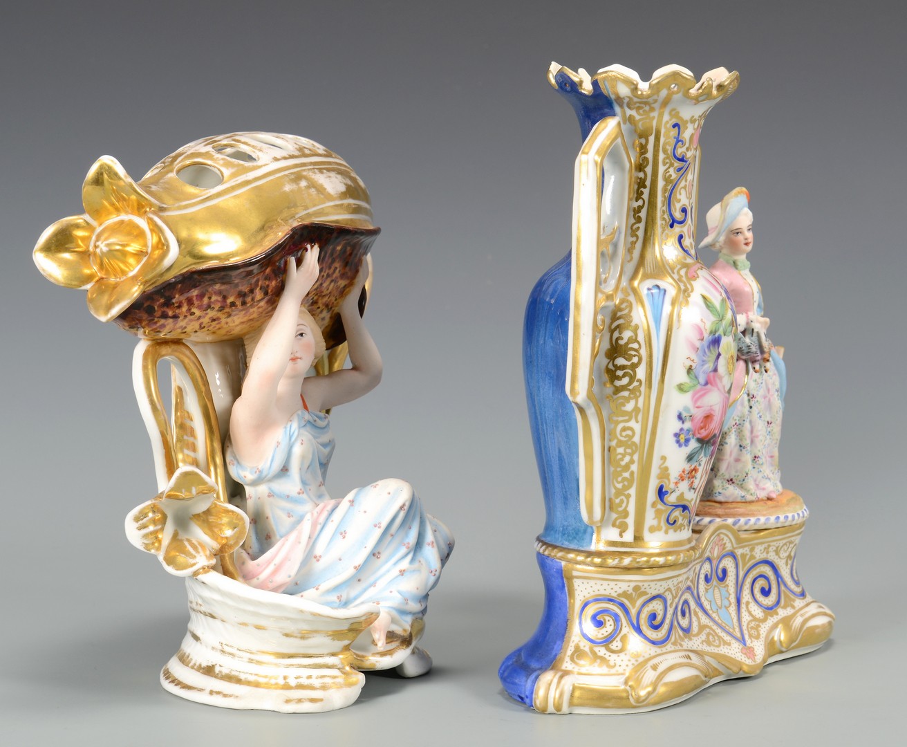 Lot 452: Figural porcelains and nodders, 4 items
