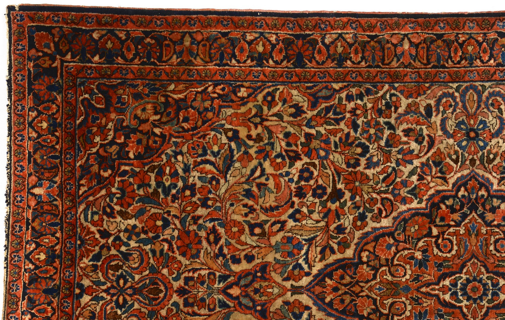 Lot 497: Persian Kashan area rug