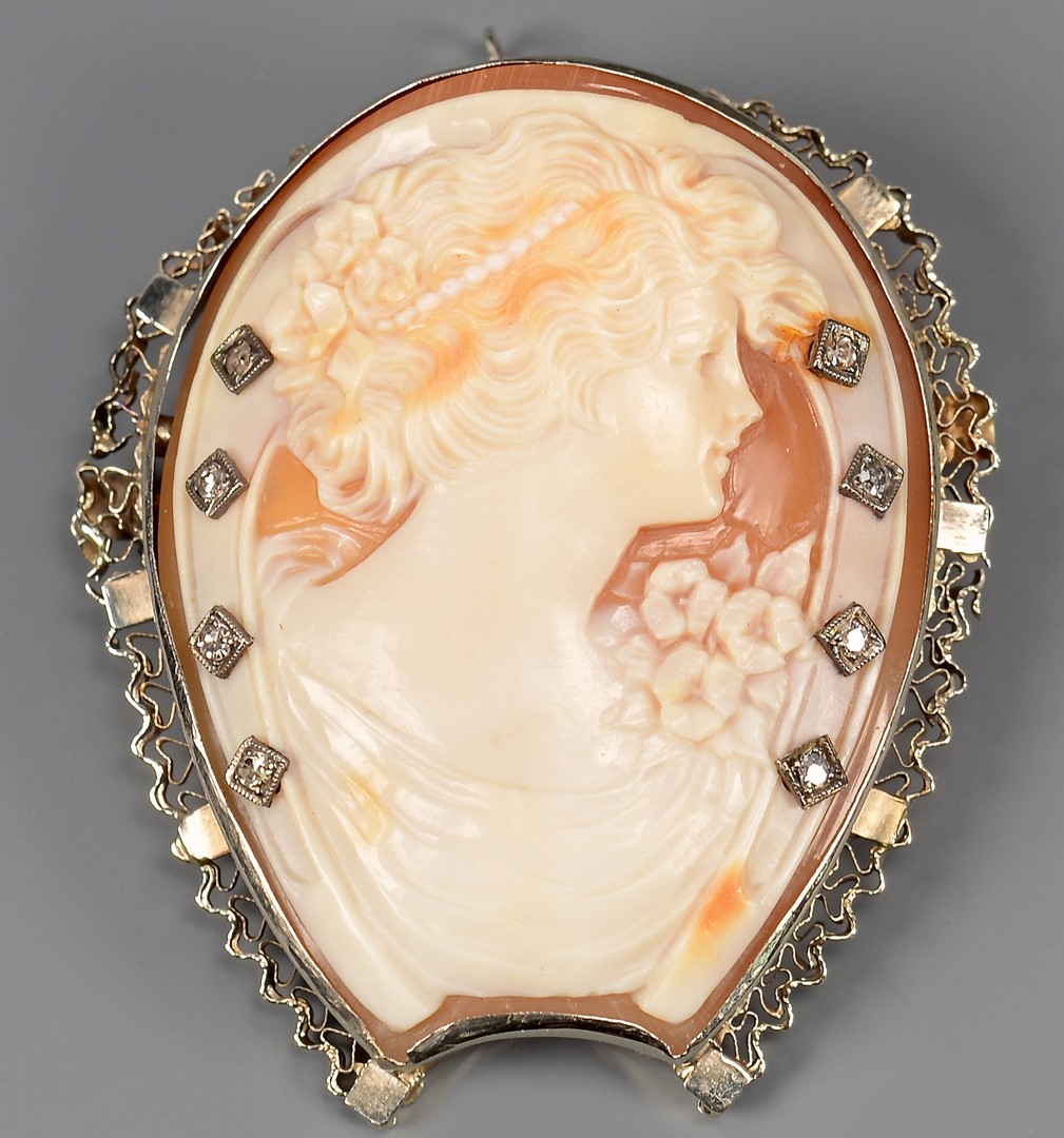 Lot 665: Grouping of Cameo Jewelry plus other