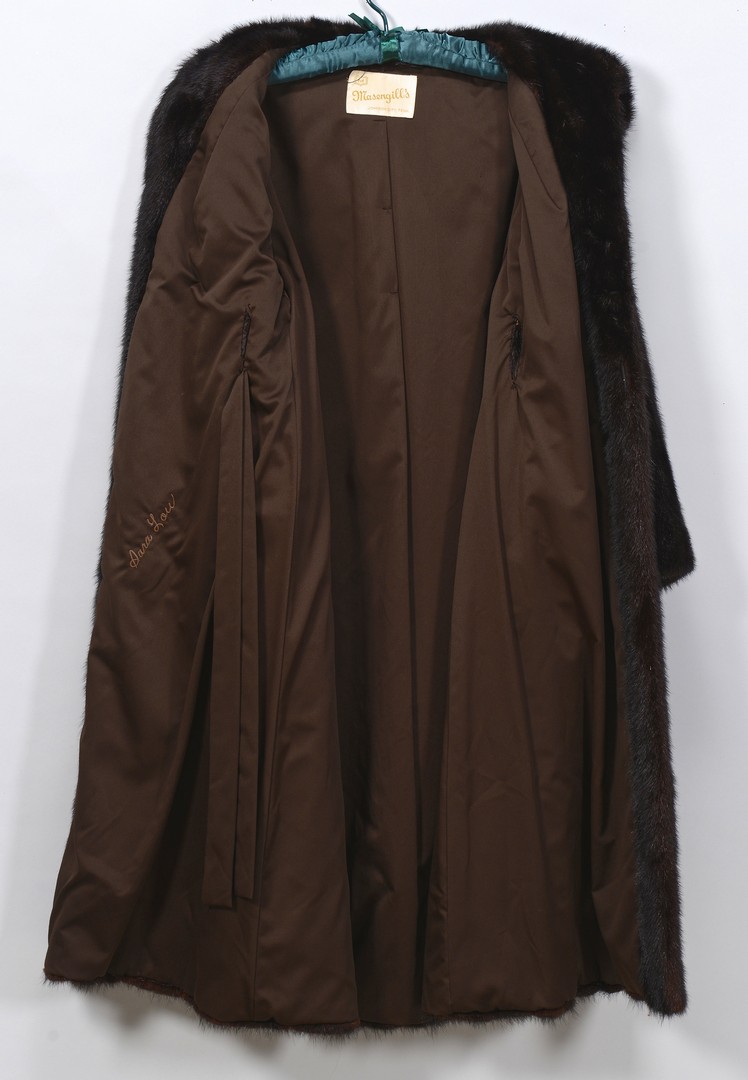 Lot 836: Ladies Full Length Dark Brown Mink Coat